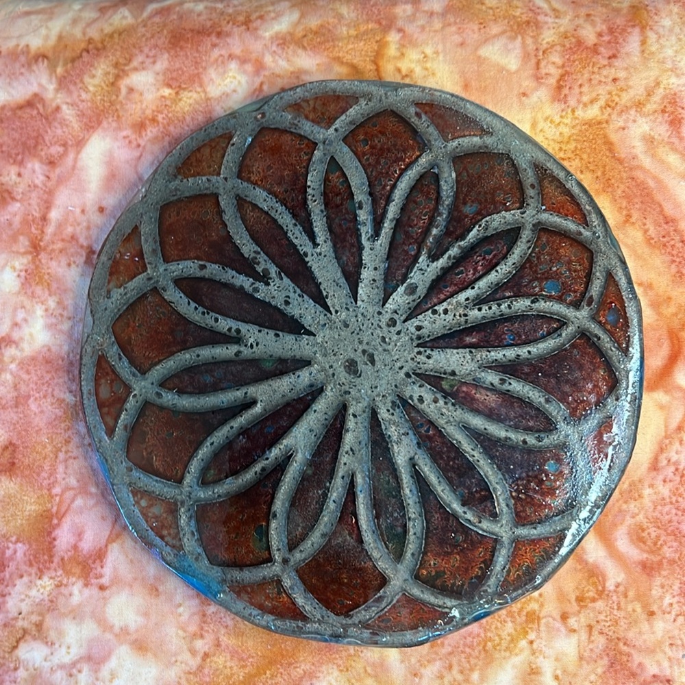 Geometric Floral Resin Art Disc - Picture 4 of 5